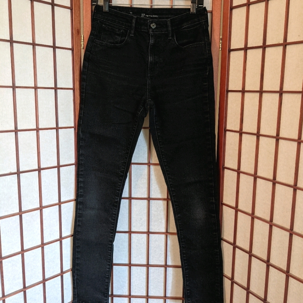 Levi's Black High Rise Skinny Jeans 27